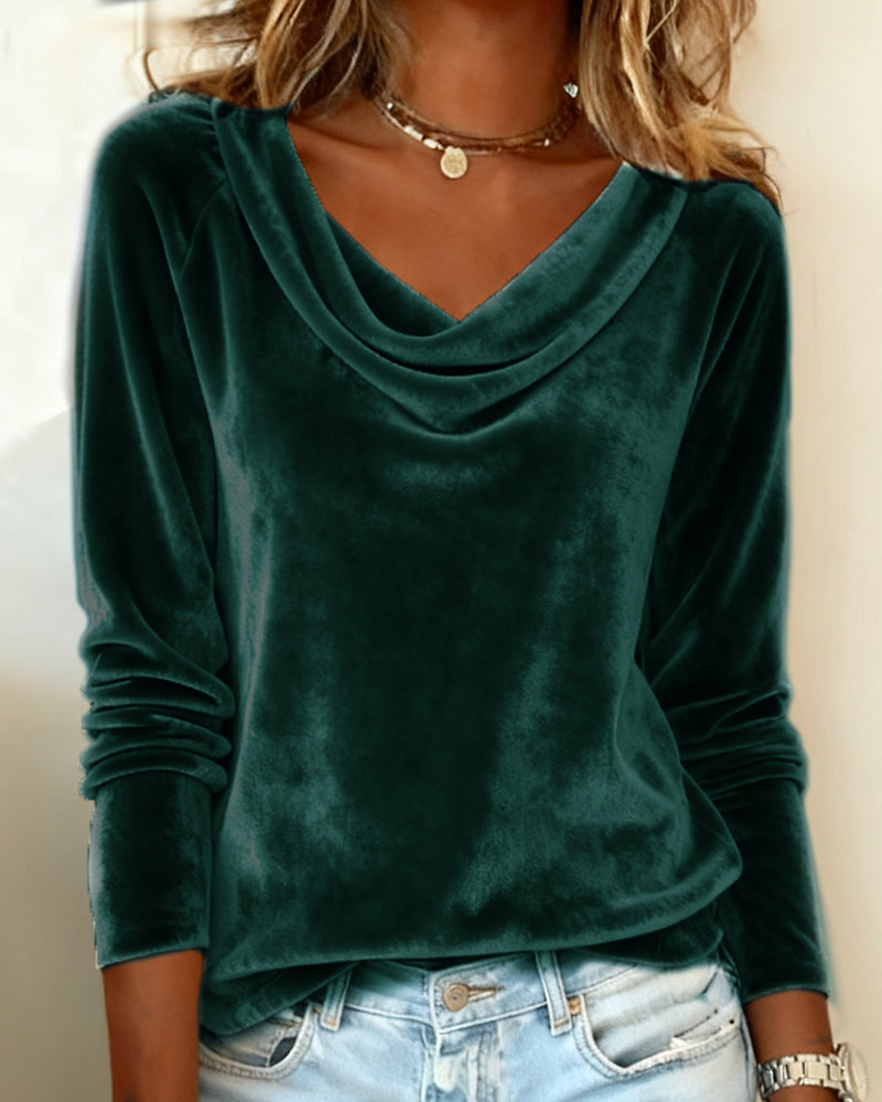 Long Sleeve Top in Velvet in Solid Color