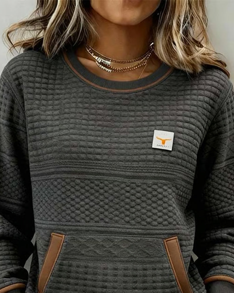 Sweatshirt with Round Neckline and Color Blocking