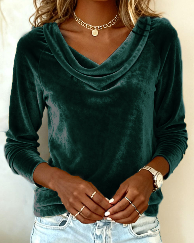 Long Sleeve Top in Velvet in Solid Color