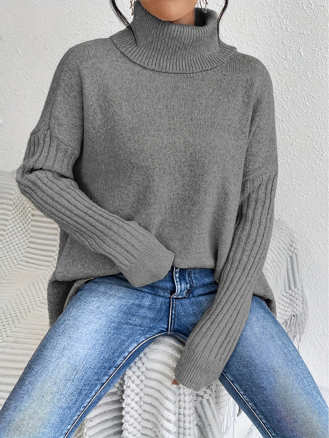 THALIORA – OVERSIZED TURTLENECK SWEATER