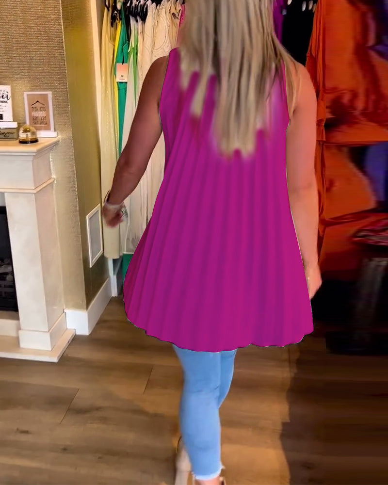 Nina® | Sleeveless top with ruffles and a collar