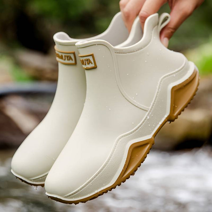 Teodora™ - Modern, orthopedic rubber boots